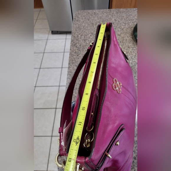 NWT  Coach Colette bag fuchsia color natural leather with Brass metal - Picture 15 of 17